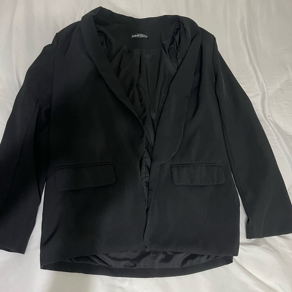 SHEIN Classic Black Blazer
